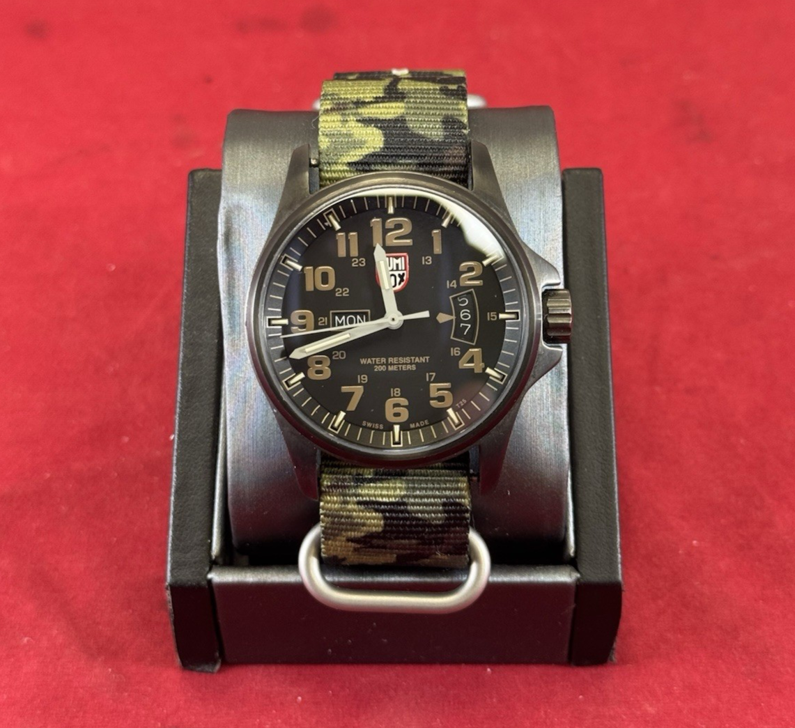 Luminox Atacama Field Day-Date Series 1820 Men's Quartz