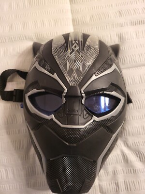 Marvel Black Panther Vibranium Power FX Light Up Mask SR