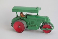 DINKY TOYS Miniature Aveling Barford Steamroller Toy (57423)