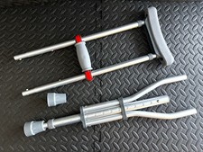 Uniwersalne kule aluminiowe regulowane pod pachami pomoc w chodzeniu dorośli dodatkowa stopa