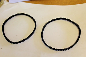 Original Frister + Rossmann Cub 2 Nähmaschine x 2 MOTORRIEMEN