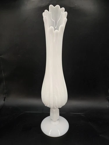 FENTON White Glass Mid Century Modern 12" SWUNG Vase