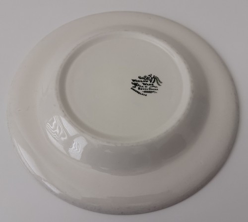 Vintage 10" Red Willow Ware by Royal China Plate Serviceware Underglaze - Picture 8 of 14