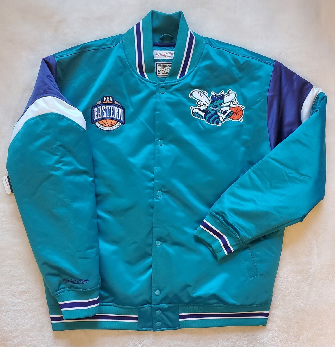 Charlotte Hornets Mitchell & Ness NBA Full-Snap Quilt-Line Satin
