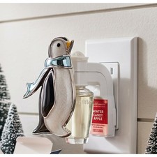Bath and Body Works Christmas Penguin Wallflo...