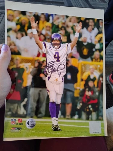 Brett Favre Minnesota Vikings Signed 8X10 Picture With COA