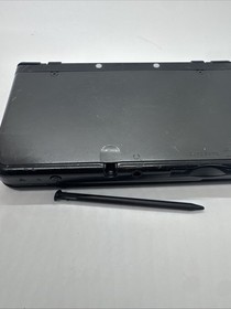 Black Nintendo New 3DS Gently Used With Charger