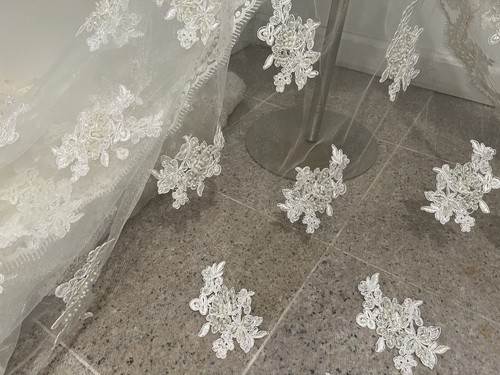 Ivory Iridescent Sequins Embroidery Beaded Bridal Lace Fabric 50” Width 1 Yard - Picture 5 of 7
