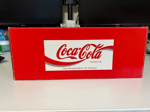Ford Roadster Coca Cola Solido1:18 Diecast Model Car – Boxed, Flawed - Picture 10 of 11