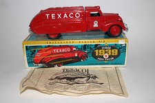 Vintage 1993 ERTL 1939 Texaco Dodge Airflow Coin Bank with Box