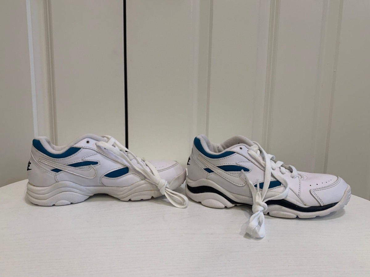 Vintage 1990's Nike Cross Trainer Cross Training Sneakers VNDS US