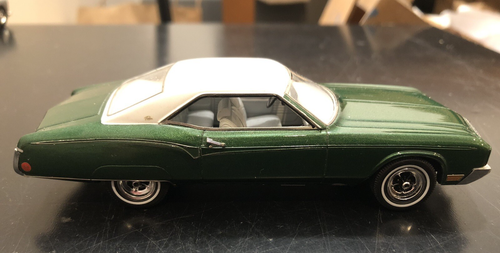 Neo Scale Models 1970 Buick Riviera Green / White Resin Car - Scale 1:43