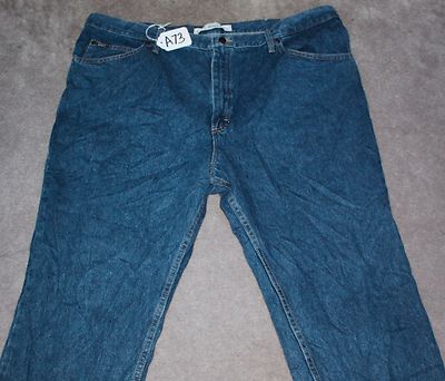 LEE REGULAR FIT JEAN Pants For Men W42 X L32. TAG NO. A73