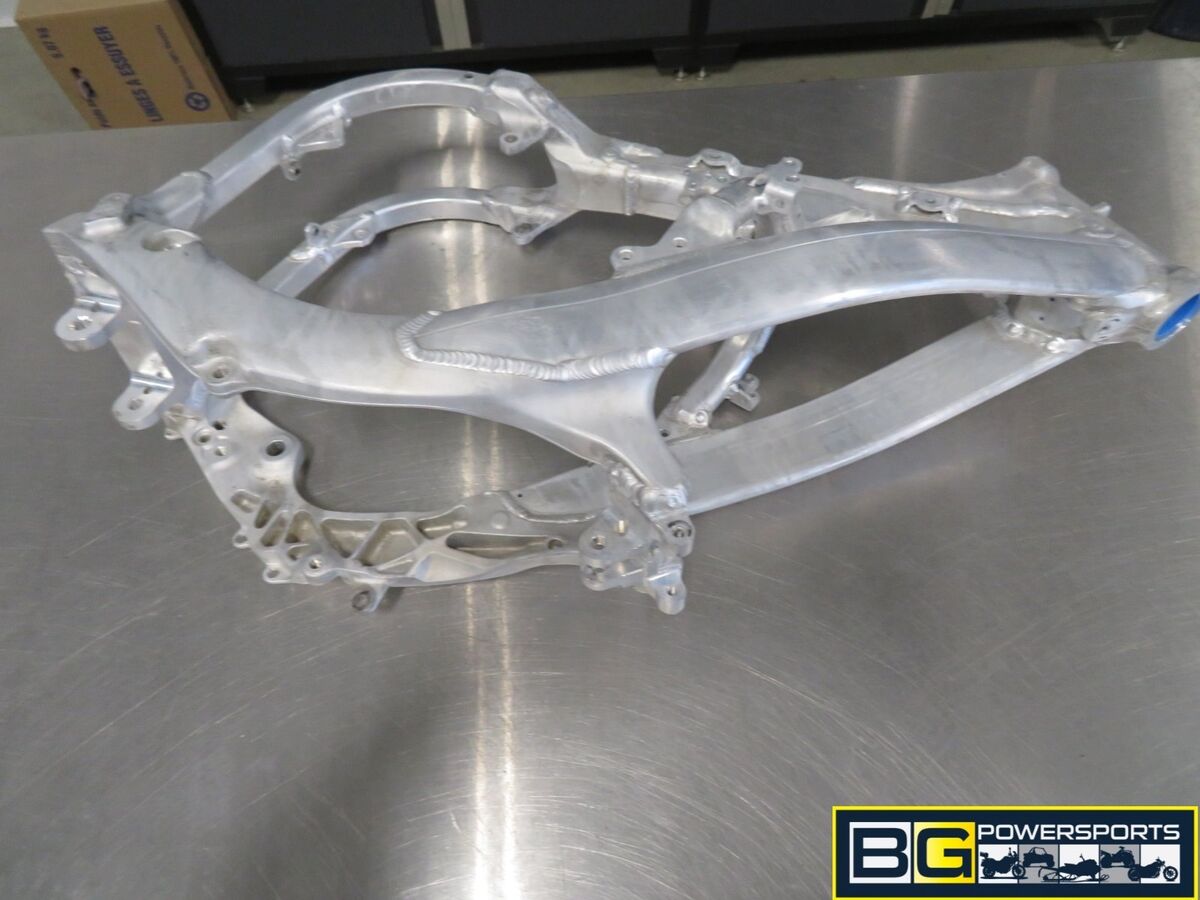 EB599 2006 06 HONDA CRF 450X FRAME ASSY NON-REPAIRABLE VIN EB599 2006 06 HONDA CRF 450X FRAME ASSY NON-REPAIRABLE VIN