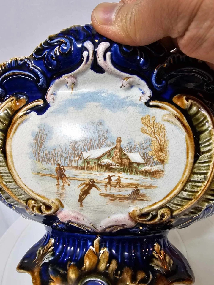 Vintage Kobaltblau Majolika Herzstück Korb Blumenpaar See Haus Bäume - LESEN - Bild 2 von 4