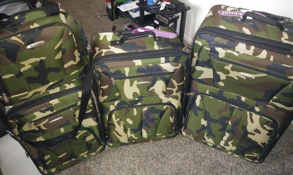 Juego de equipaje expandible Rockland 4 piezas lado blando camuflaje 14" 19" 24" 28" Foto 3 de 4