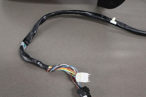 09-14 GMC Yukon Right RH Power Folding Blind Spot (UFT) Door Mirror Black 41U - Picture 5 of 16