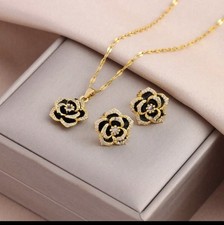 18K Gold Plated Flower Jewelry Set Stainless Steel Necklace Earrings Luxury