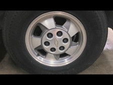 Used Wheel Fits 2001 Chevrolet Tahoe 16x7 Aluminum Opt Pf4 Grade C