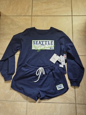Erin Andrews Womans Seattle Seahawk 2 Piece Short Set size S