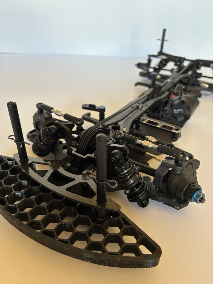 Chasis de coche de turismo Yokomo BD11 escala 1/10 EP + piezas adicionales Foto 3 de 4