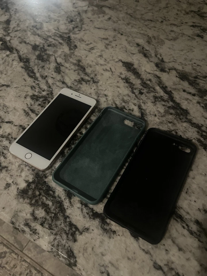 Apple iPhone 8 Plus 64GB - Rose Gold - Verizon Network - Fully Functional - Image 3 of 4