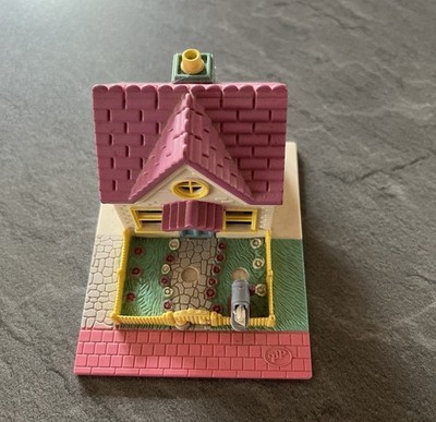 Polly Pocket Polly's Cozy Cottage 1993 Bluebird Original mit 2 Figuren