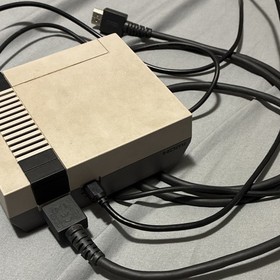 Nintendo NES Classic Edition Home Console CLV-001 HDMI with 2 Controllers