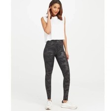 SPANX Booty Boost Faux Leather Camo Leggings Black on Black Camo size Large