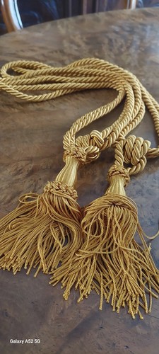 Tassel Vintage Tie Backs - Picture 3 of 3