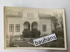 Foto Frankreich Haus Beschriftung ? Wehrmacht Soldaten 2.WK (1290x)