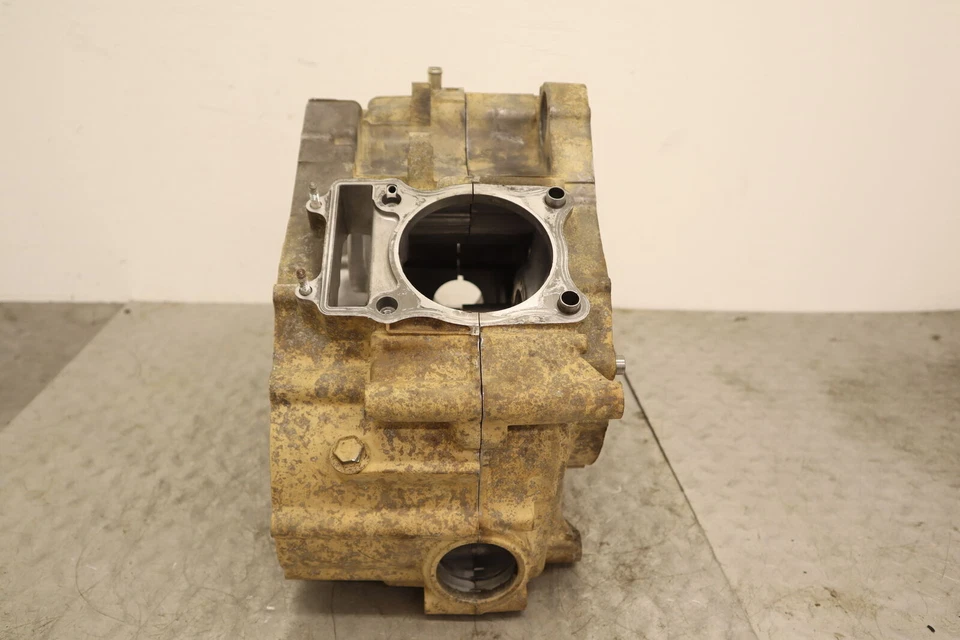 1996 ARCTIC CAT BEARCAT 454 4X4 OEM ENGINE MOTOR CRANKCASE CRANK CASES BLOCK - Image 2 of 4