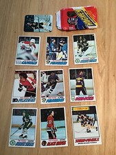Lot of 10 1976-77 Topps Hockey Lou Nanne Redmond Green Tim Young E