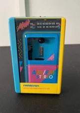 SOUNDESIGN AM/FM STEREO CASSETTE Color Tunes Model No. 4323 HBL 80’s Good Cond.