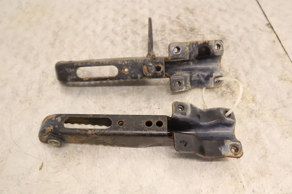 Honda Sportrax 90 TRX90 2004 2x4 OEM reposapiés izquierdo derecho clavijas peldaños Foto 3 de 4