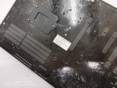 Carte Mère ASUS H97 PLUS Avec RAM - Pour Pièces Ou Réparation (non Testé)
