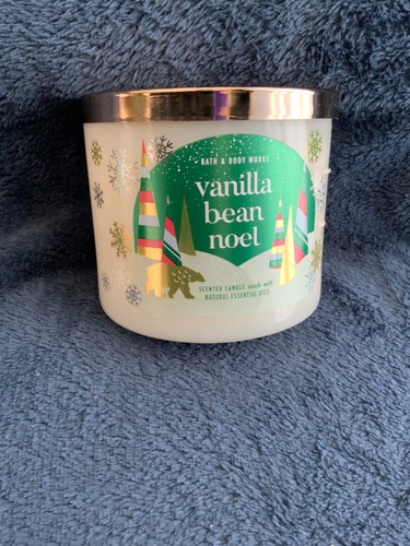 Bath and Body Works VANILLA BEAN NOEL 3 Wick Scented Candle NEW Christmas Tree - Picture 2 of 4