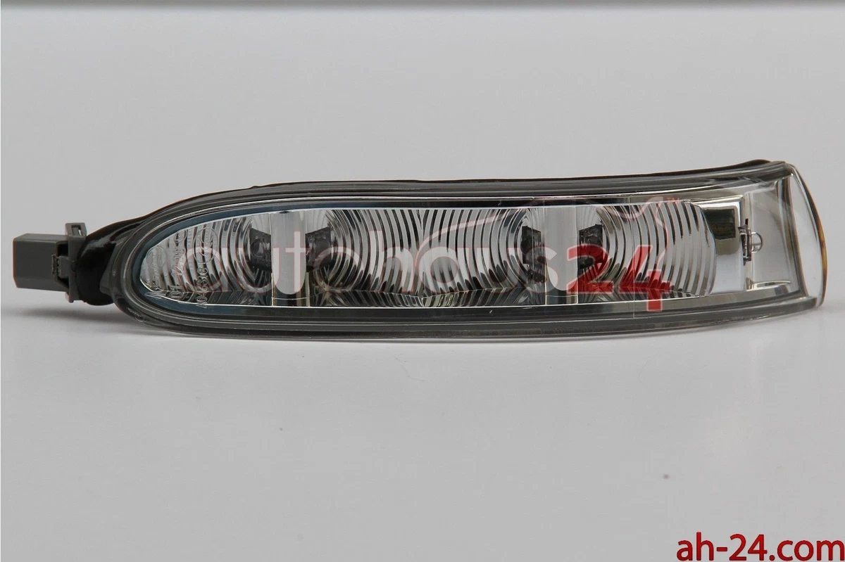MERCEDES BENZ W209 DOOR MIRROR SIDE MARKER LIGHT DRIVER LEFT  