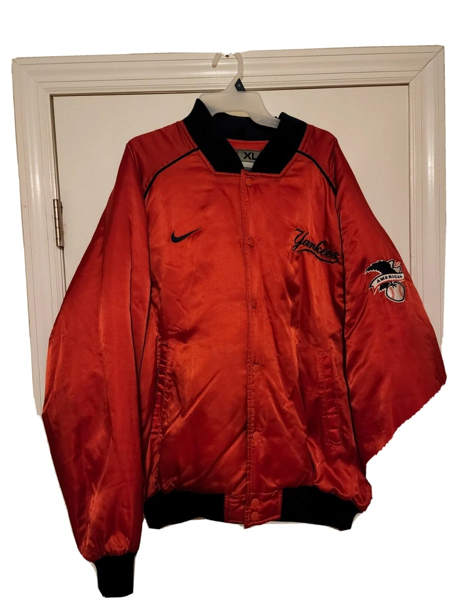 Men s MLB New York Yankees Nike Team Clubhouse Satin Bomber Puff Jacket Size XL