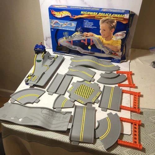 Hot Wheels Highway Police Chase Play Set Vintage 2001 INCOMPLETE for Parts