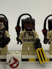 LEGO Ideas - Ghostbusters Ecto-1 - 21108 - Peter, Ray, Egon, Winston Minifigures