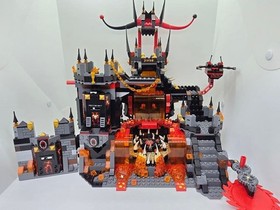 LEGO NEXO KNIGHTS Jestro's Volcano Lair 70323 Jestro's Evil Mobile 70316 As Is