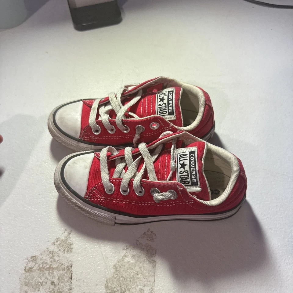 Zapatillas Converse All Star de lona rojas de caña baja para niños pequeños talla 12 Foto 3 de 4