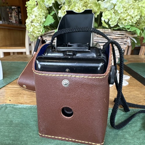 Vintage Argus 75 Camera N/M Condition With Leather Case , Flash & Bulbs WOW - Picture 5 of 11
