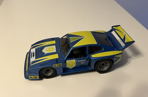 Modellino Polistil / 1:24 / Ford Capri 2000 auto da corsa blu/giallo - Foto 1 di 9
