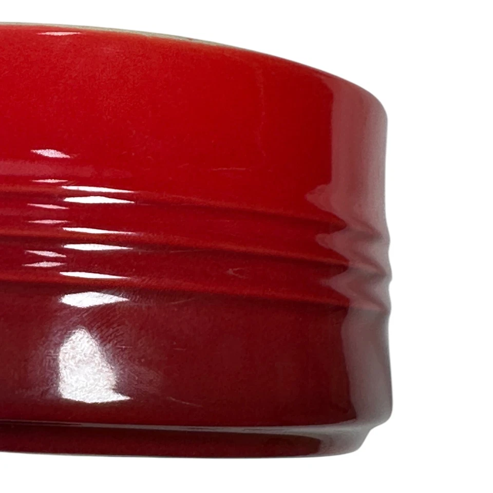 Le Creuset Bote de Gres Ombre Rojo Tarro de Almacenamiento Tazón Redondo 5.5" Sin Tapa Foto 2 de 4