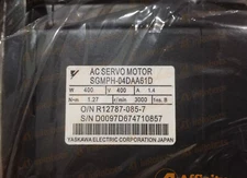 1PC Yaskawa servo motor SGMPH-04DAA61D 400W