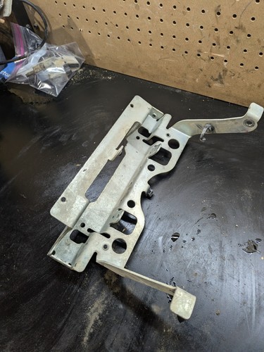 2016 Polaris sportsman 450 HO Upper Radiator Bracket 5259852 #1507 - 第 2/3 張圖片