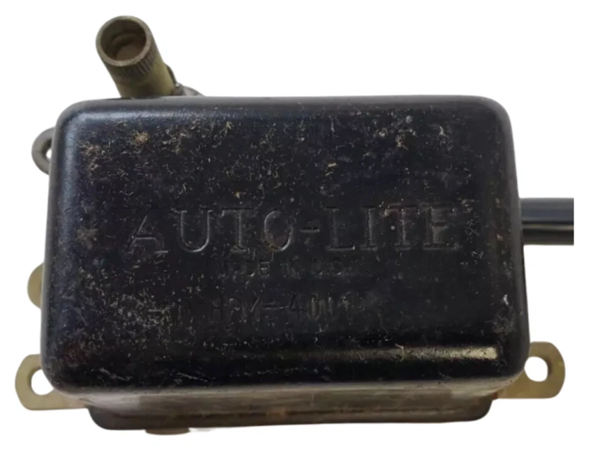 Relé de alimentación de transmisión DeSoto Chrysler 1942 Underdrive automático Lite 957384 nuevo en stock Foto 2 de 4