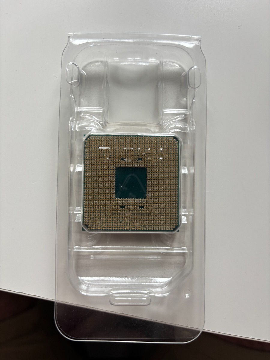 AMD Ryzen 3700X GHz Octa-Core (100-100000071BOX) Processor